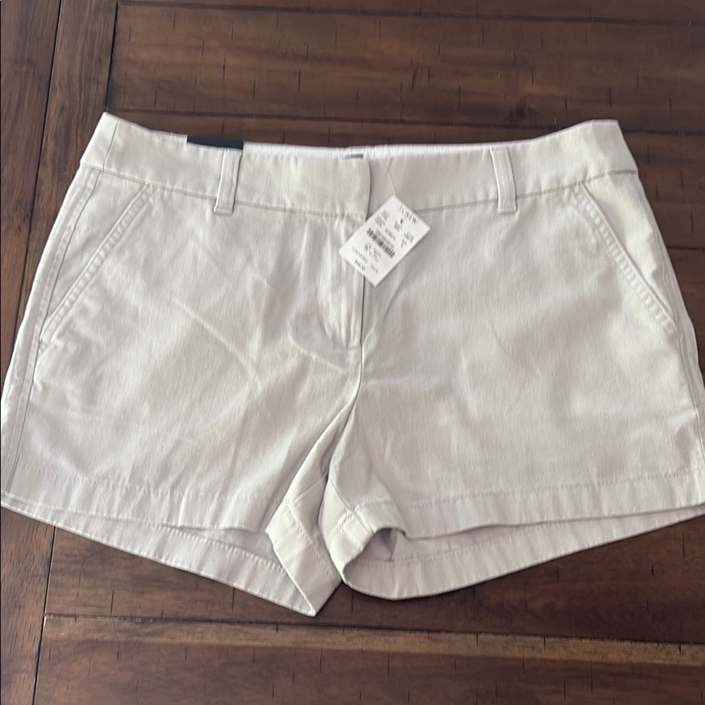 Jcrew chino 3.5” length shorts size 8 new